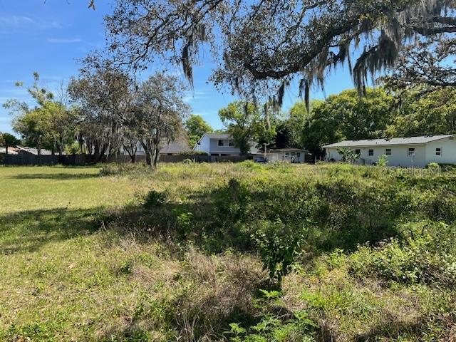 Lake Howell Road Maitland, FL 32751 - Photo 2 of 5 a view of a garden with an outdoor space
