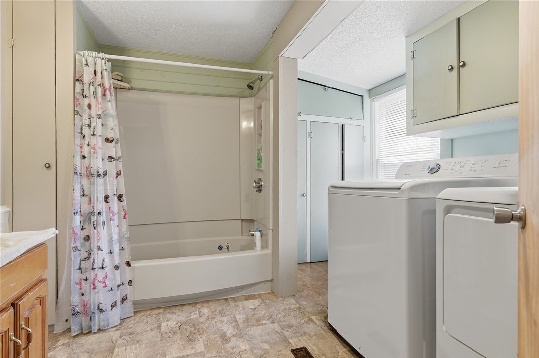 48 Overlea Road North Smithfield, RI 02896 - Photo 19 of 38