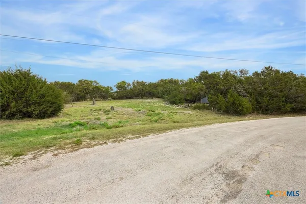 $40,000 | 825 Golf Course Drive East, Spring Branch, TX 78070