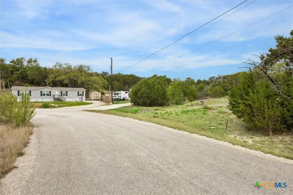 $40,000 | 825 Golf Course Drive East, Spring Branch, TX 78070