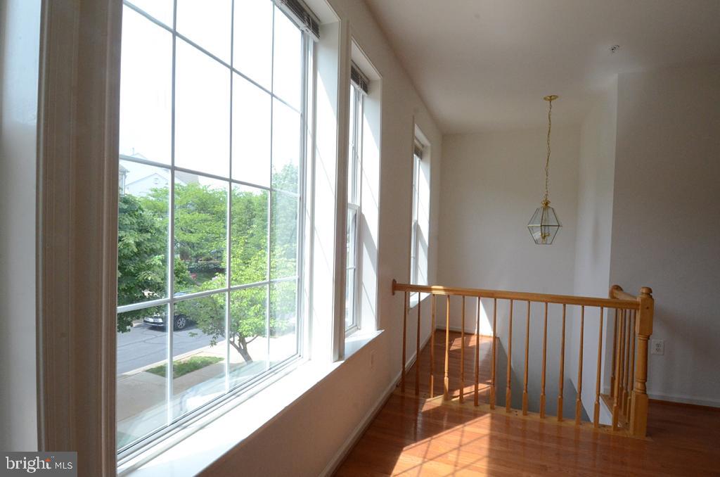 14036 Rockingham Road Germantown, MD 20874 - Photo 12 of 27 Gallery Image 12