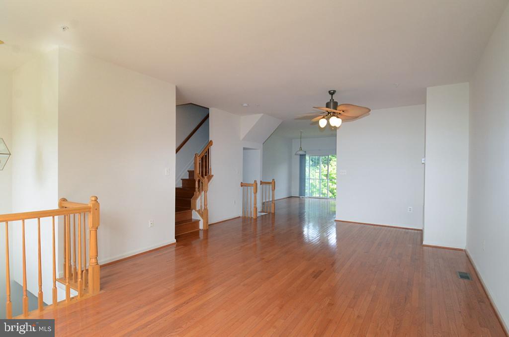 14036 Rockingham Road Germantown, MD 20874 - Photo 14 of 27 Gallery Image 14