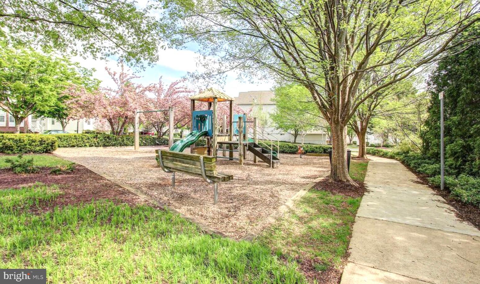 14036 Rockingham Road Germantown, MD 20874 - Photo 26 of 27 Gallery Image 26