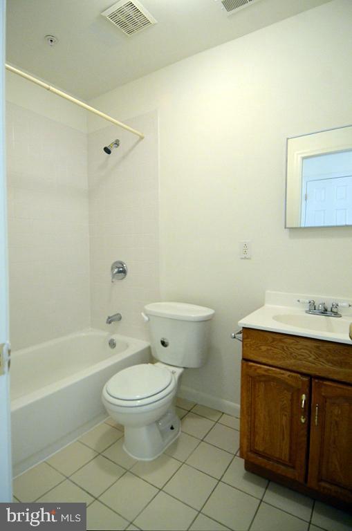14036 Rockingham Road Germantown, MD 20874 - Photo 8 of 27 Gallery Image 8