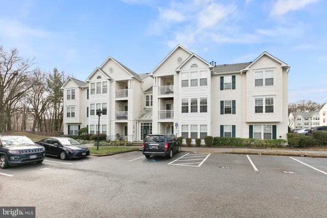 $2,500 | 7516 Snowpea Court, Unit K, Alexandria, VA 22306