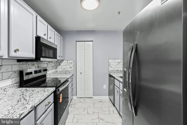 $2,500 | 7516 Snowpea Court, Unit K, Alexandria, VA 22306