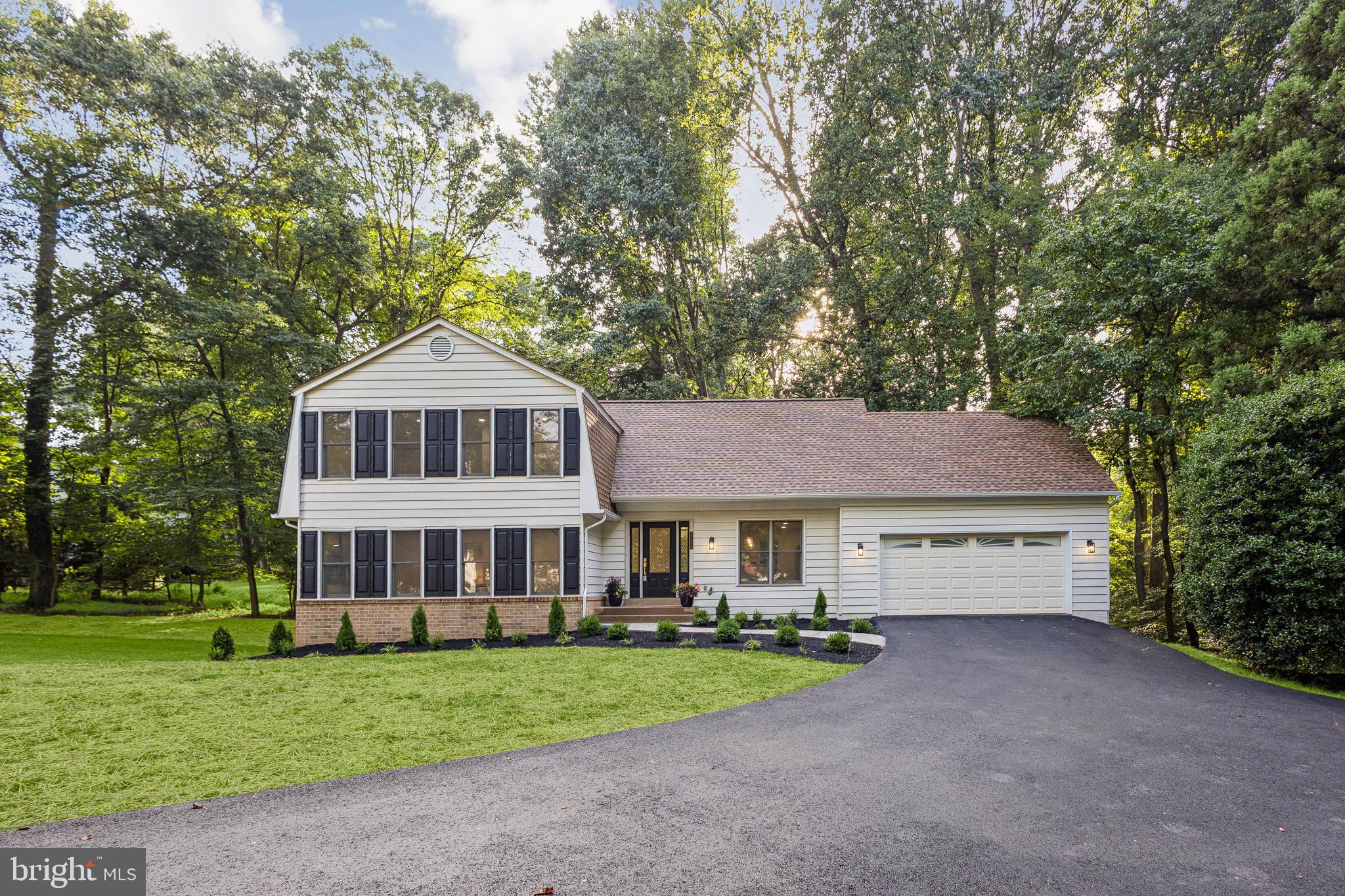 3124 Miller Heights Road Oakton, VA 22124 - Photo 2 of 48 Gallery Image 2