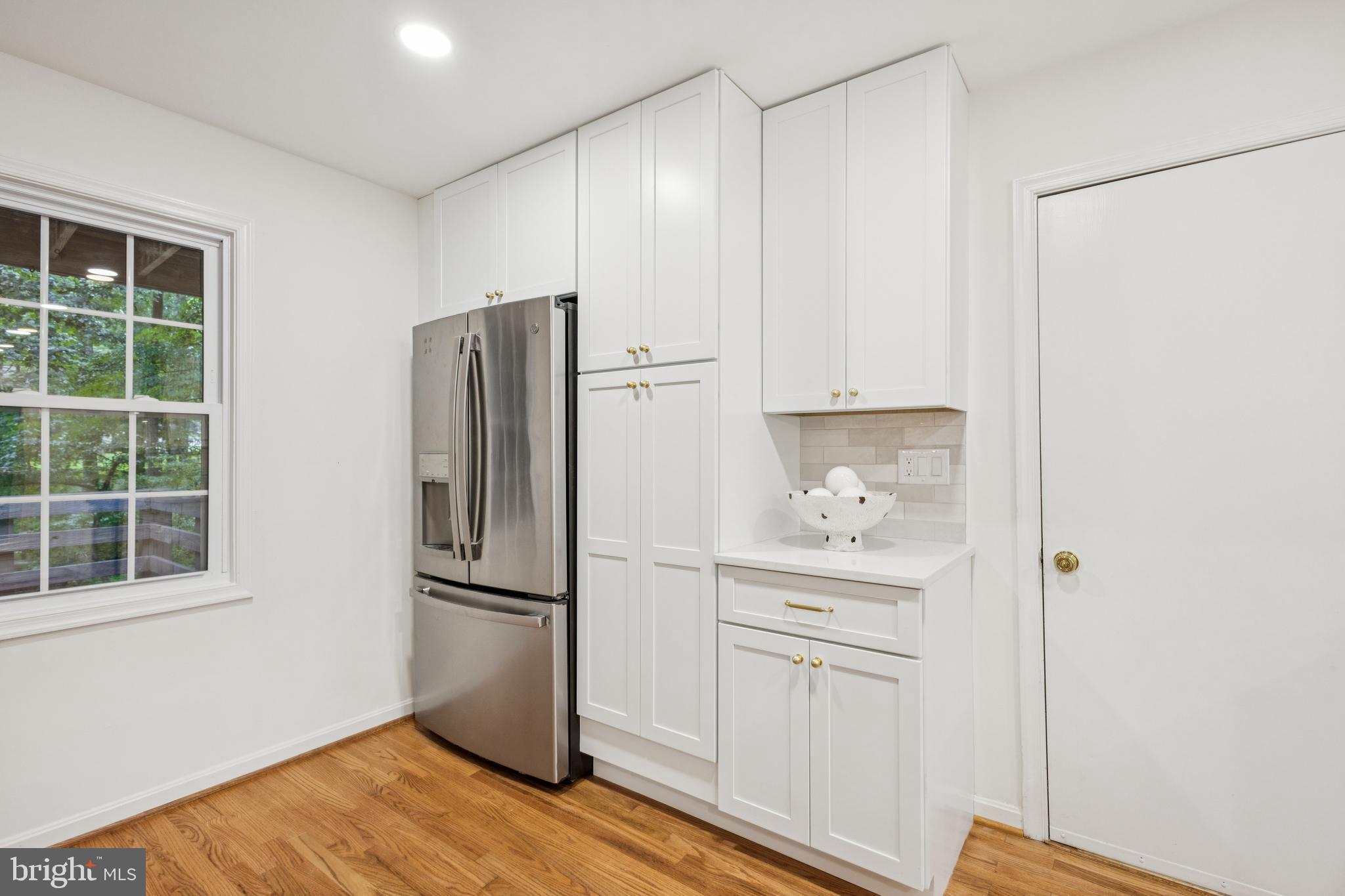 3124 Miller Heights Road Oakton, VA 22124 - Photo 8 of 48 kitchen