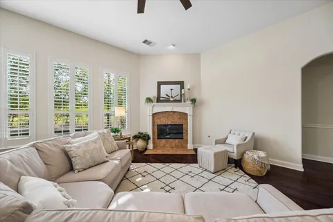 $650,000 | 9222 Hernshead Lane, Missouri City, TX 77459