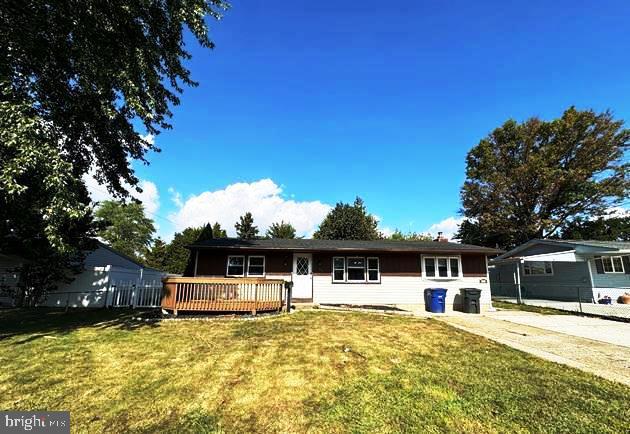 315 Collins Lane Maple Shade, NJ 08052 - Photo 1 of 11