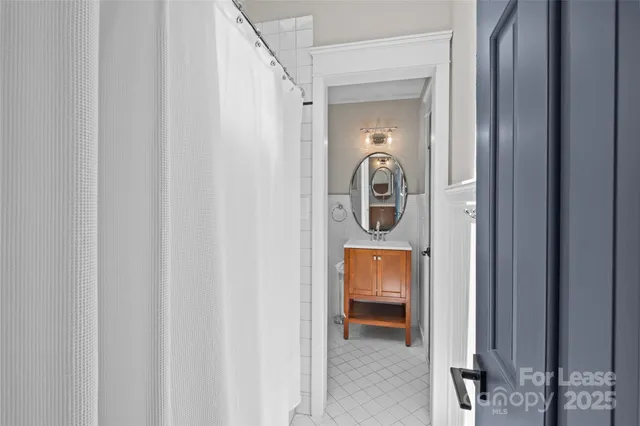 $6,000 | 2544 Ainsdale Road, Charlotte, NC 28226