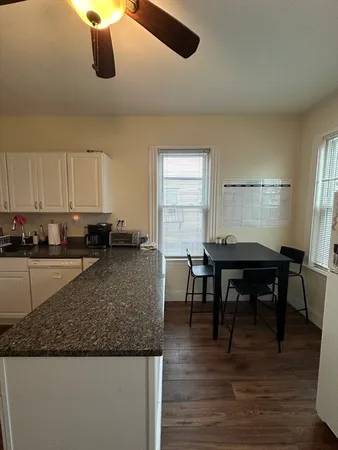 $4,600 | 194 H Street, Unit 3, Boston, MA 02127