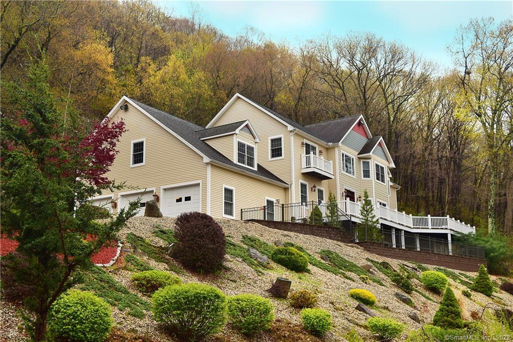 160 Copper Ridge Southington, CT 06489 - Photo 1 of 1 Gallery Image 1