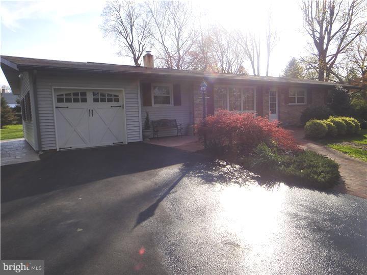 1066 Herschel Road Philadelphia, PA 19116 - Photo 2 of 22 Exterior Front