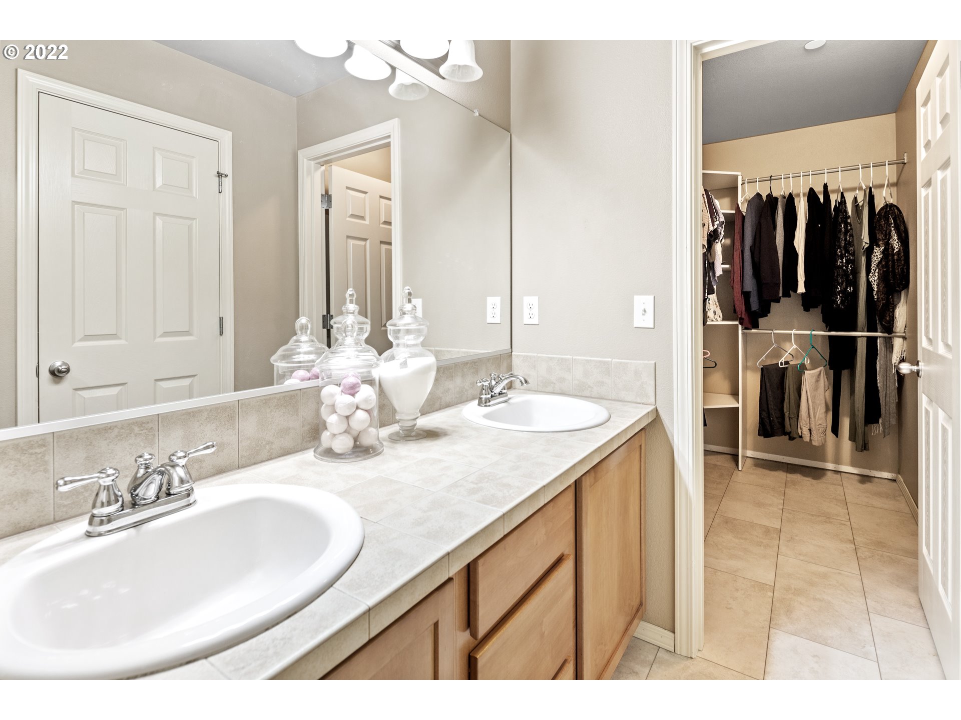 15568 Southwest Stone Ridge Circle Beaverton, OR 97007 - Photo 18 of 32 Gallery Image 18