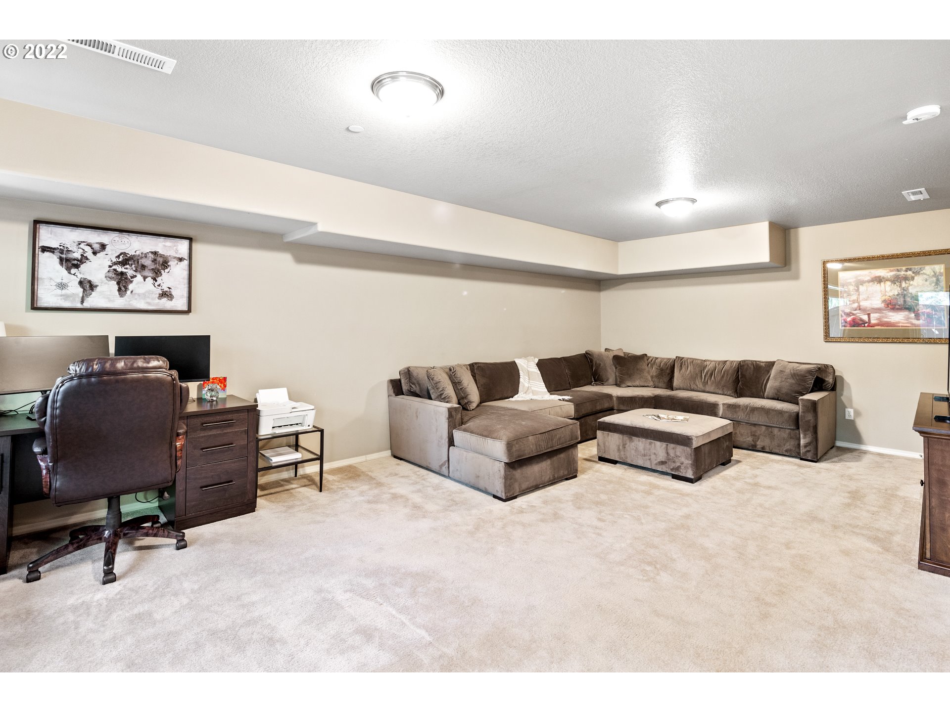 15568 Southwest Stone Ridge Circle Beaverton, OR 97007 - Photo 23 of 32 Gallery Image 23