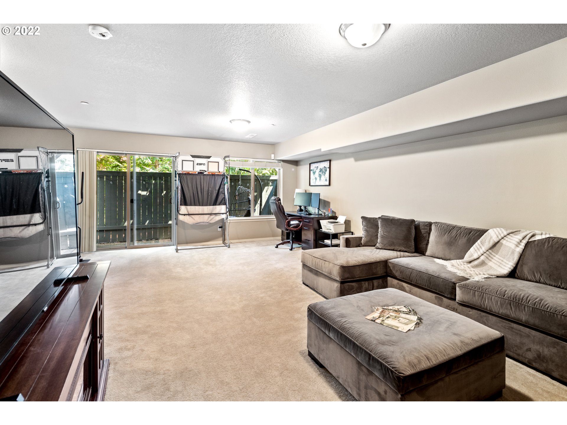 15568 Southwest Stone Ridge Circle Beaverton, OR 97007 - Photo 24 of 32 Gallery Image 24