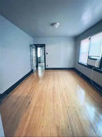 $850 | 4640 Carter Avenue, Unit 2, St. Louis, MO 63115