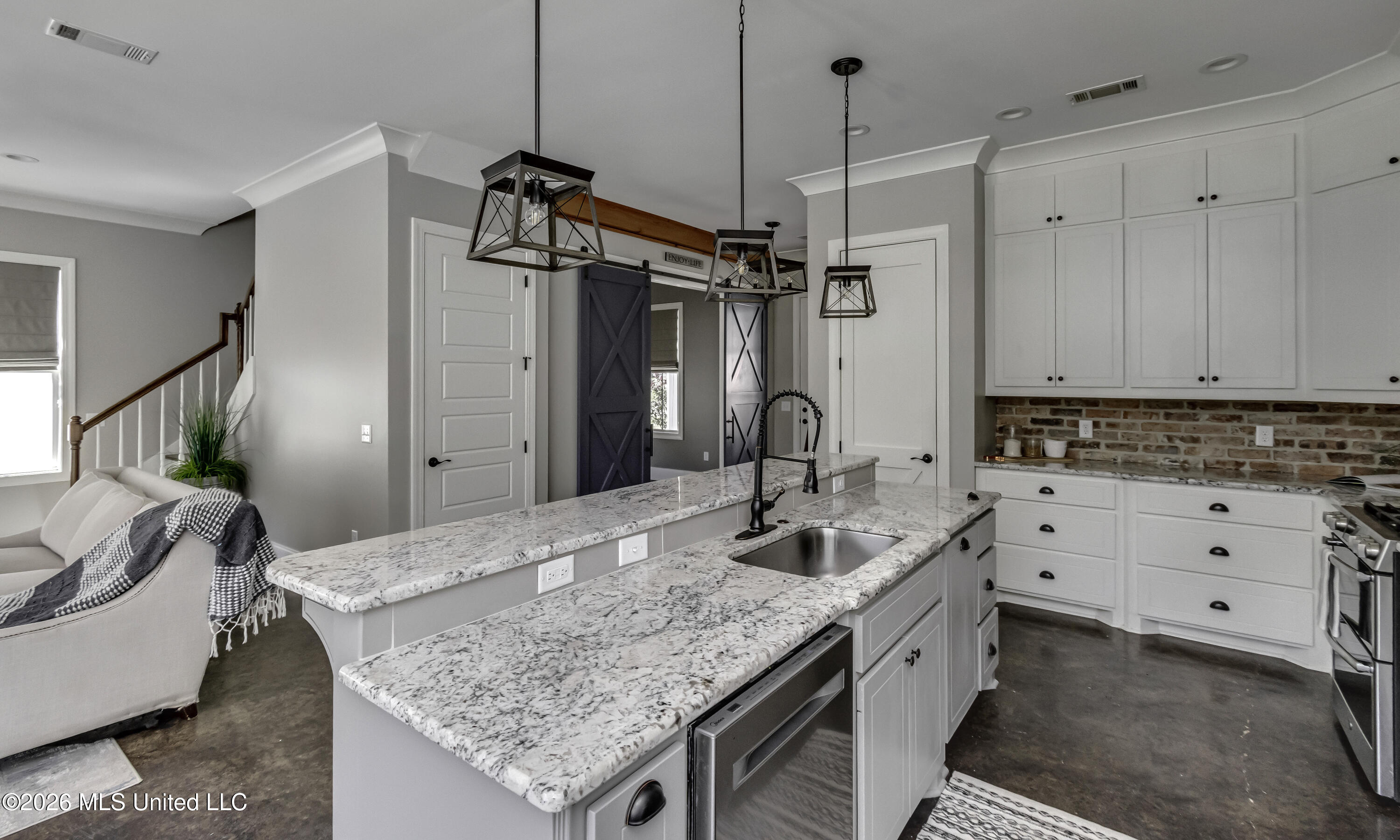 150 Pine Ridge Circle Brandon, MS 39047 - Photo 23 of 78 150 Pine Ridge Cir--36