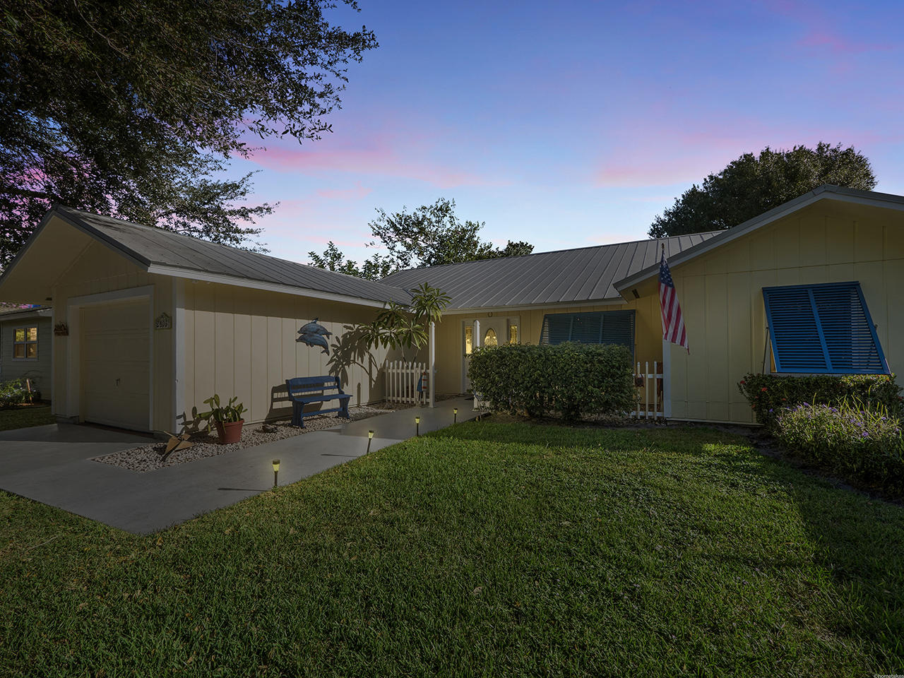 2403 Southwest Murphy Road Palm City, FL 34990 - Photo 3 of 28 Front Exposure