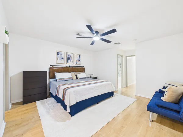 $2,250 | 7836 Bateman Lane, Unit 7836, Houston, TX 77088