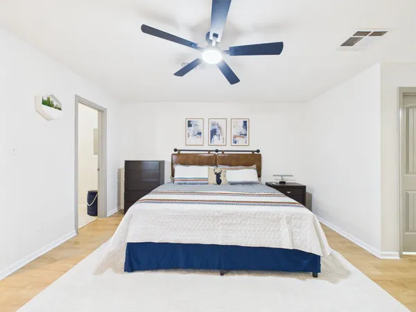 $2,250 | 7836 Bateman Lane, Unit 7836, Houston, TX 77088