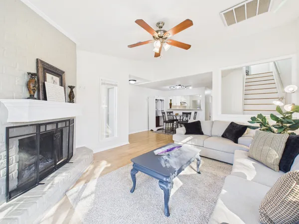 $2,250 | 7836 Bateman Lane, Unit 7836, Houston, TX 77088