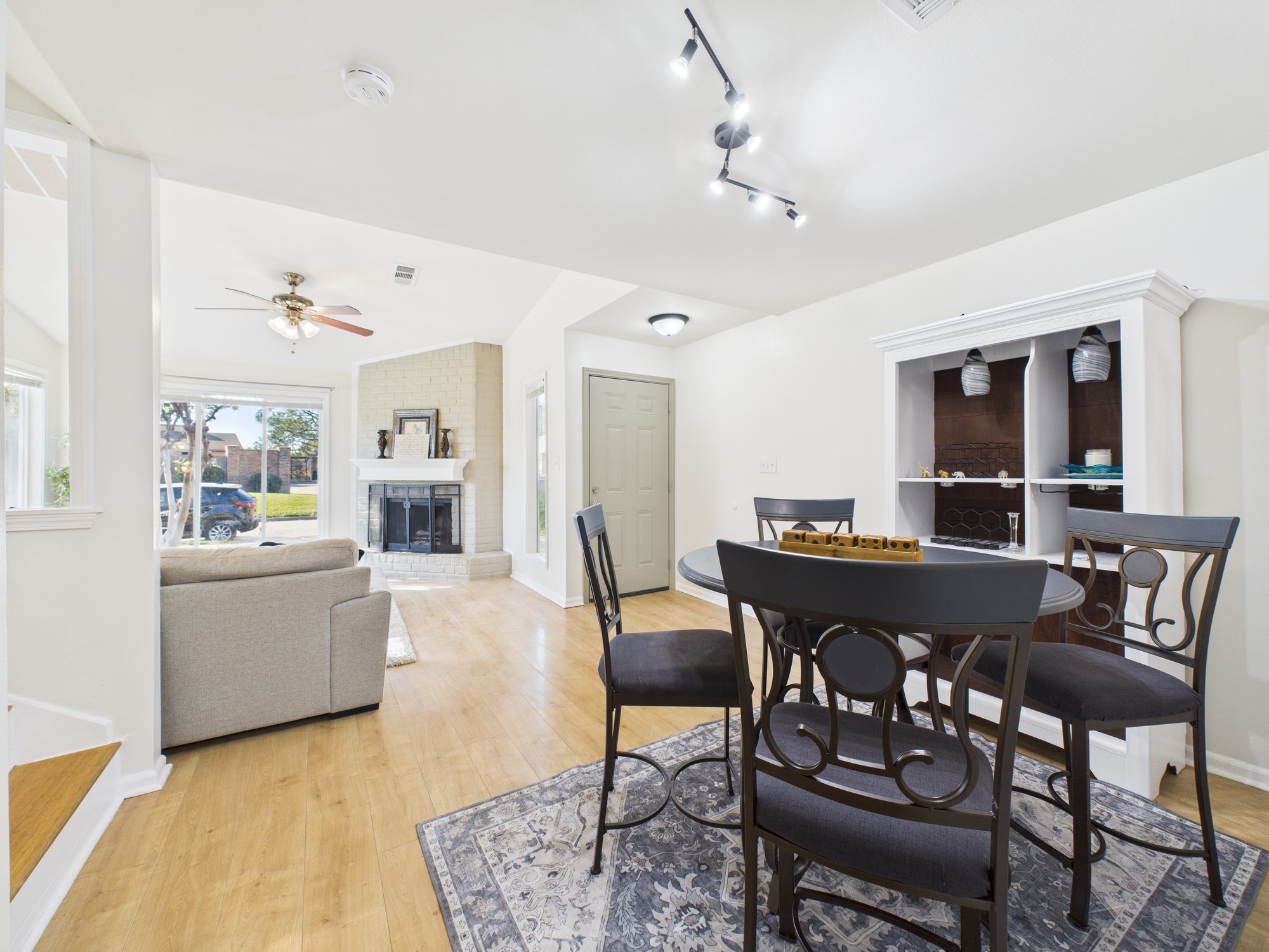7836 Bateman Lane, Unit 7836 Houston, TX 77088 - Photo 9 of 44 a view of a dining room with furniture