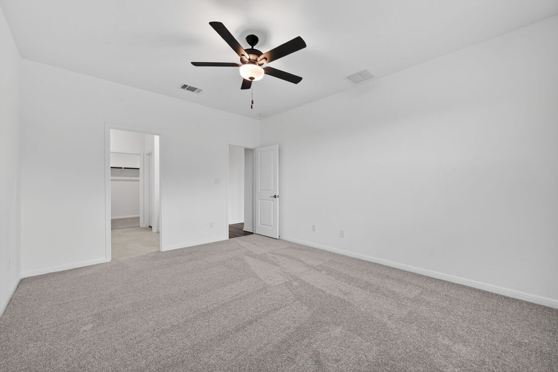 201 Makinaw Road Hutto, TX 78634 - Photo 9 of 28 201 Makinaw Road ~ Ready Now