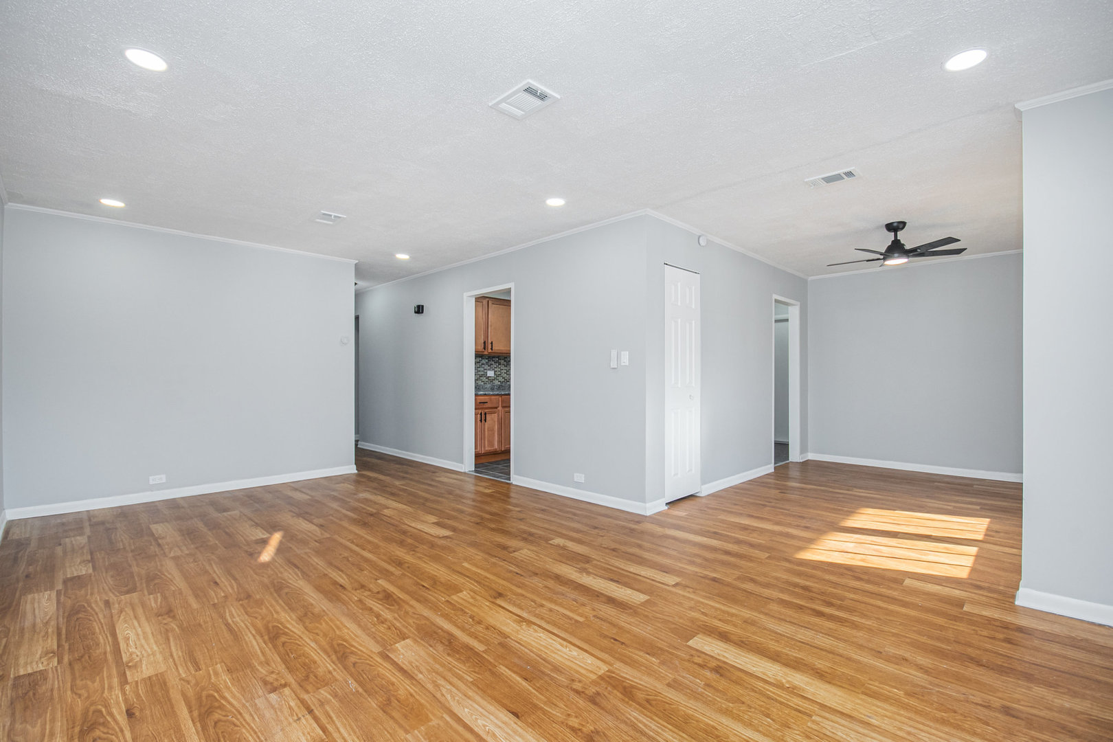 204 Rich Road Park Forest, IL 60466 - Photo 17 of 27 Gallery Image 17