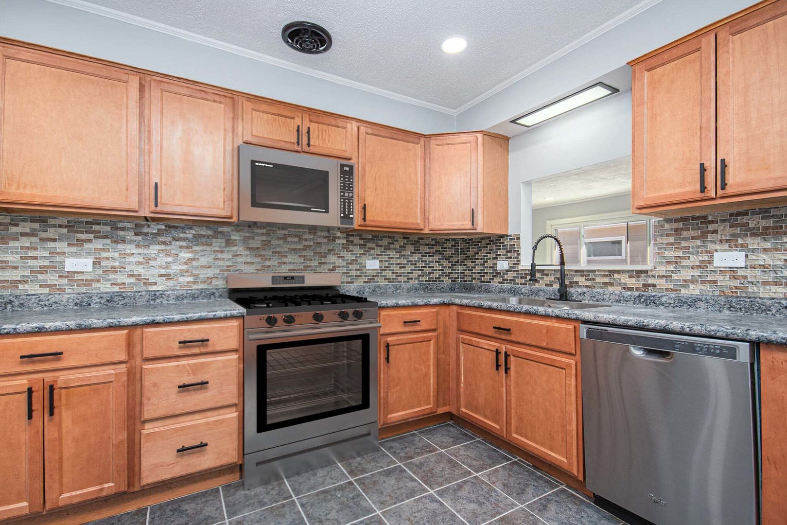 204 Rich Road Park Forest, IL 60466 - Photo 2 of 27 Gallery Image 2