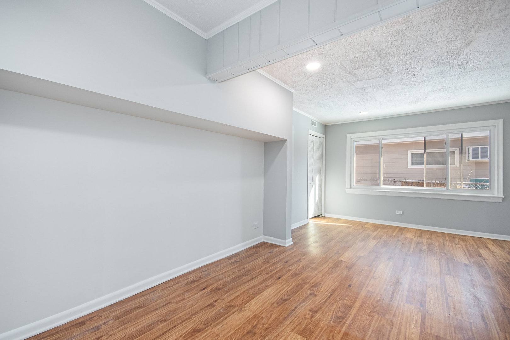 204 Rich Road Park Forest, IL 60466 - Photo 7 of 27 Gallery Image 7