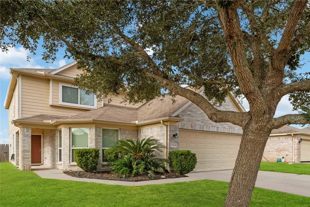 $299,500 | 2114 Bishop Hollow Lane, Rosenberg, TX 77471