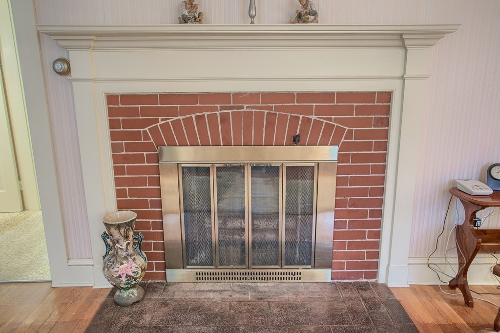 11 Yale Road Andover, MA 01810 - Photo 7 of 26 Gallery Image 7
