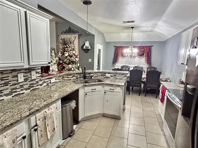 $315,000 | 1216 Rio Vista Drive, DeSoto, TX 75115