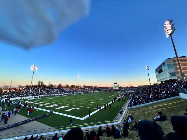 $315,000 | 1216 Rio Vista Drive, DeSoto, TX 75115