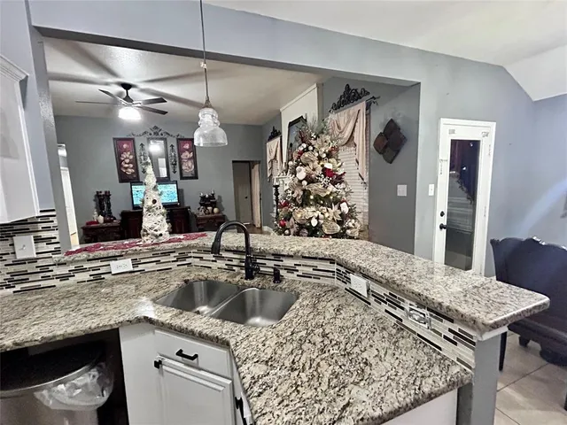 $315,000 | 1216 Rio Vista Drive, DeSoto, TX 75115