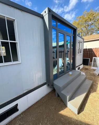 a view of an outdoor space