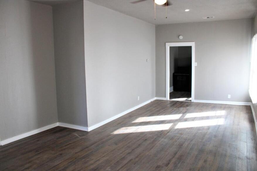 2519 38th Street Lubbock, TX 79413 - Photo 3 of 14 Living Area- Rear