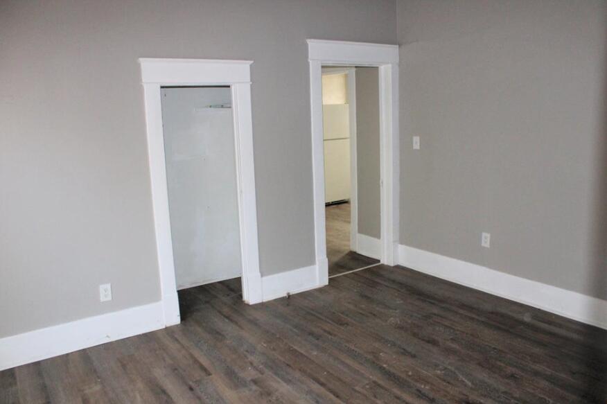 2519 38th Street Lubbock, TX 79413 - Photo 7 of 14 Middle Bedroom