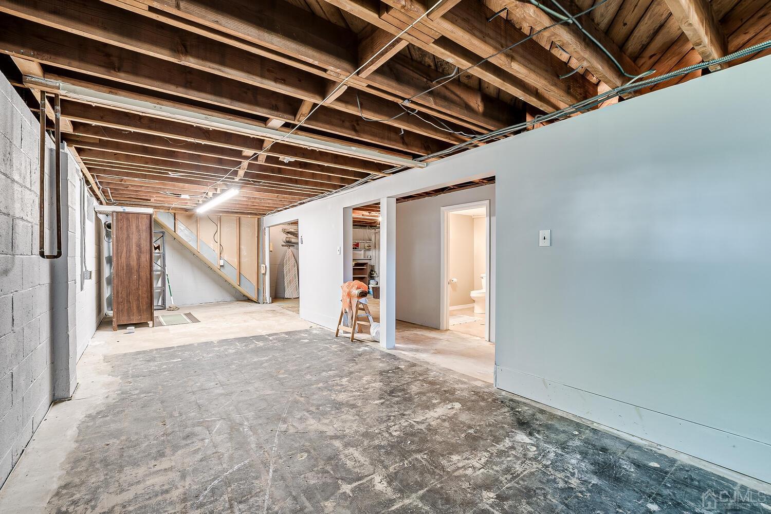 238 Suttons Lane Edison, NJ 08817 - Photo 17 of 21 a view of empty room