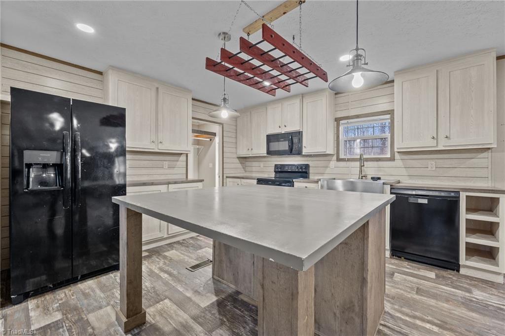 182 Pond View Drive Ruffin, NC 27326 - Photo 13 of 39