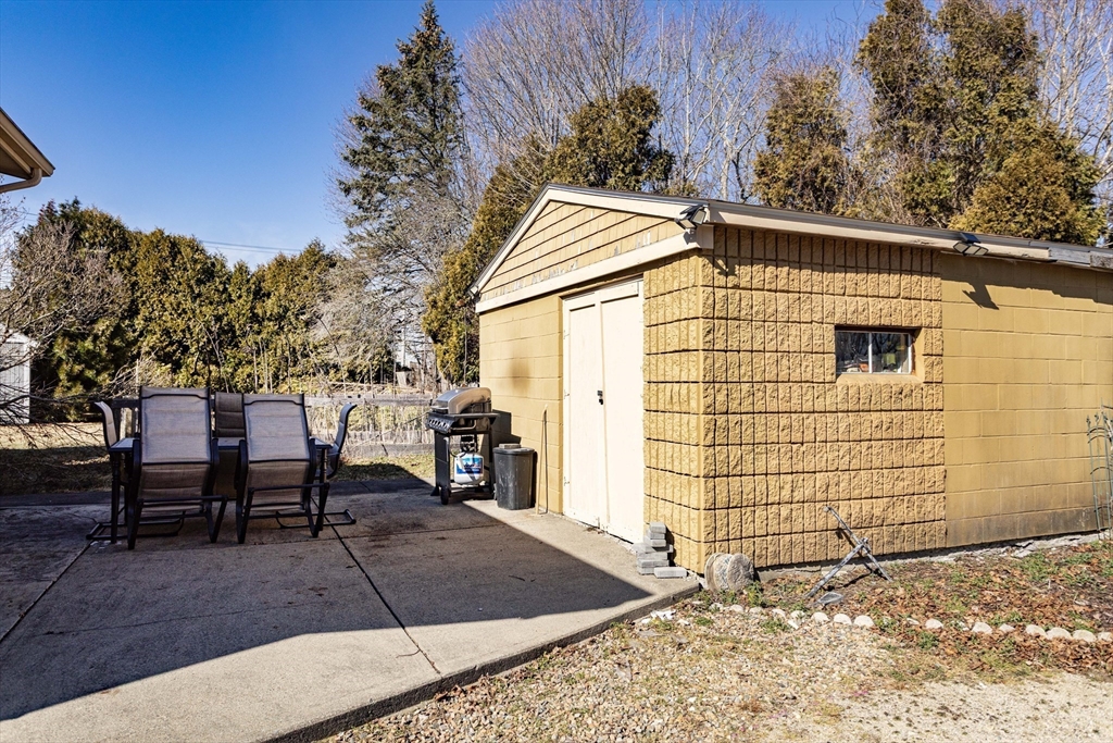 4 Page Street Fairhaven, MA 02719 - Photo 6 of 41