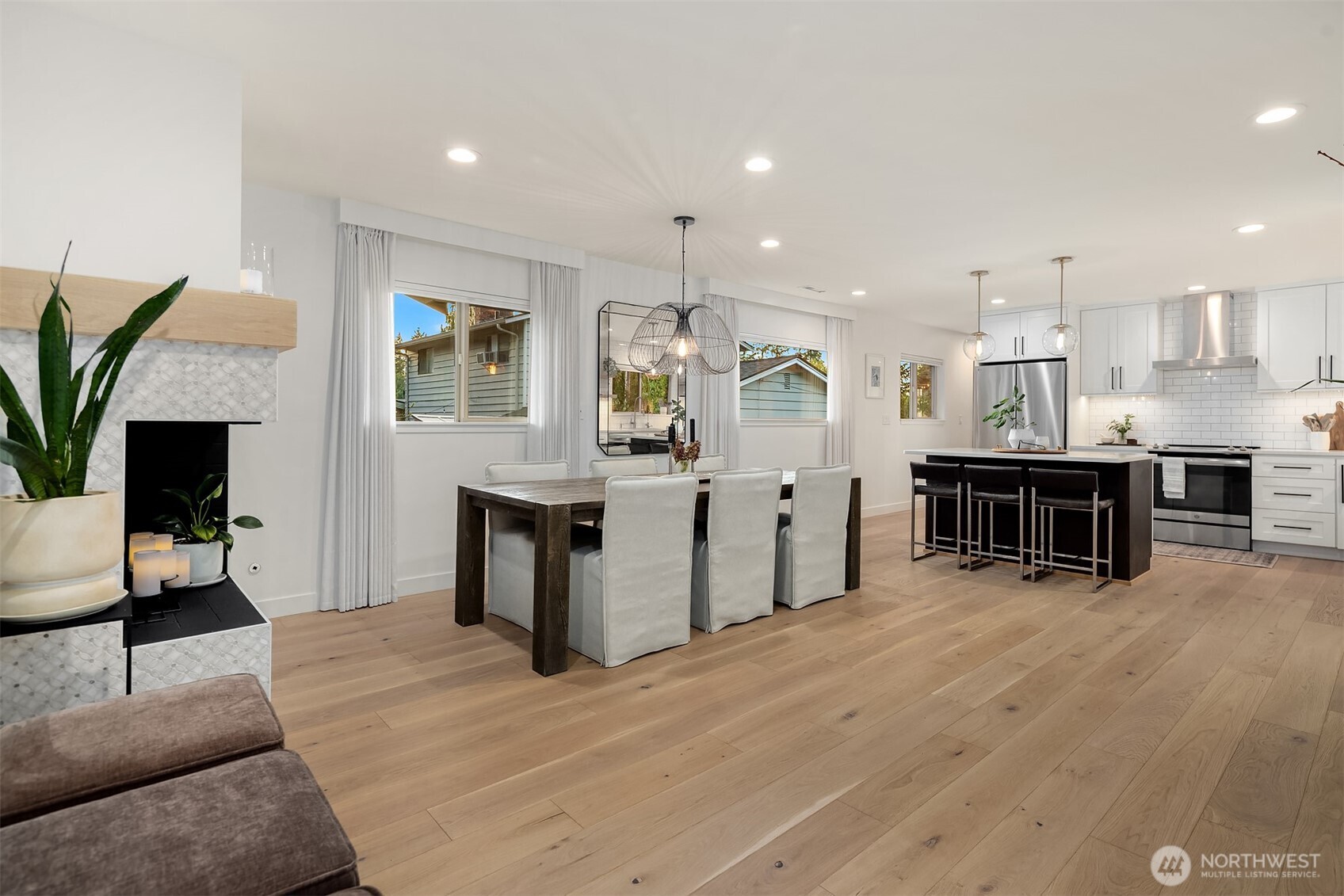 15925 70th Avenue Northeast Kenmore, WA 98028 - Photo 14 of 38