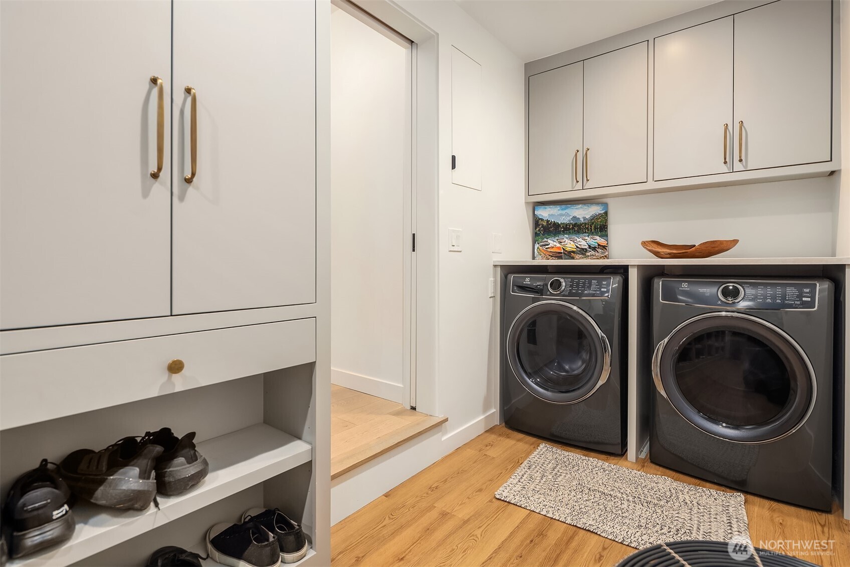 15925 70th Avenue Northeast Kenmore, WA 98028 - Photo 24 of 38