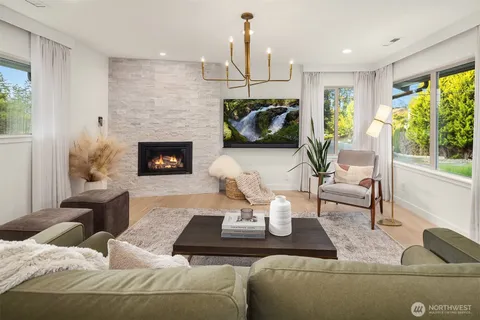 $1,649,000 | 15925 70th Avenue Northeast, Kenmore, WA 98028