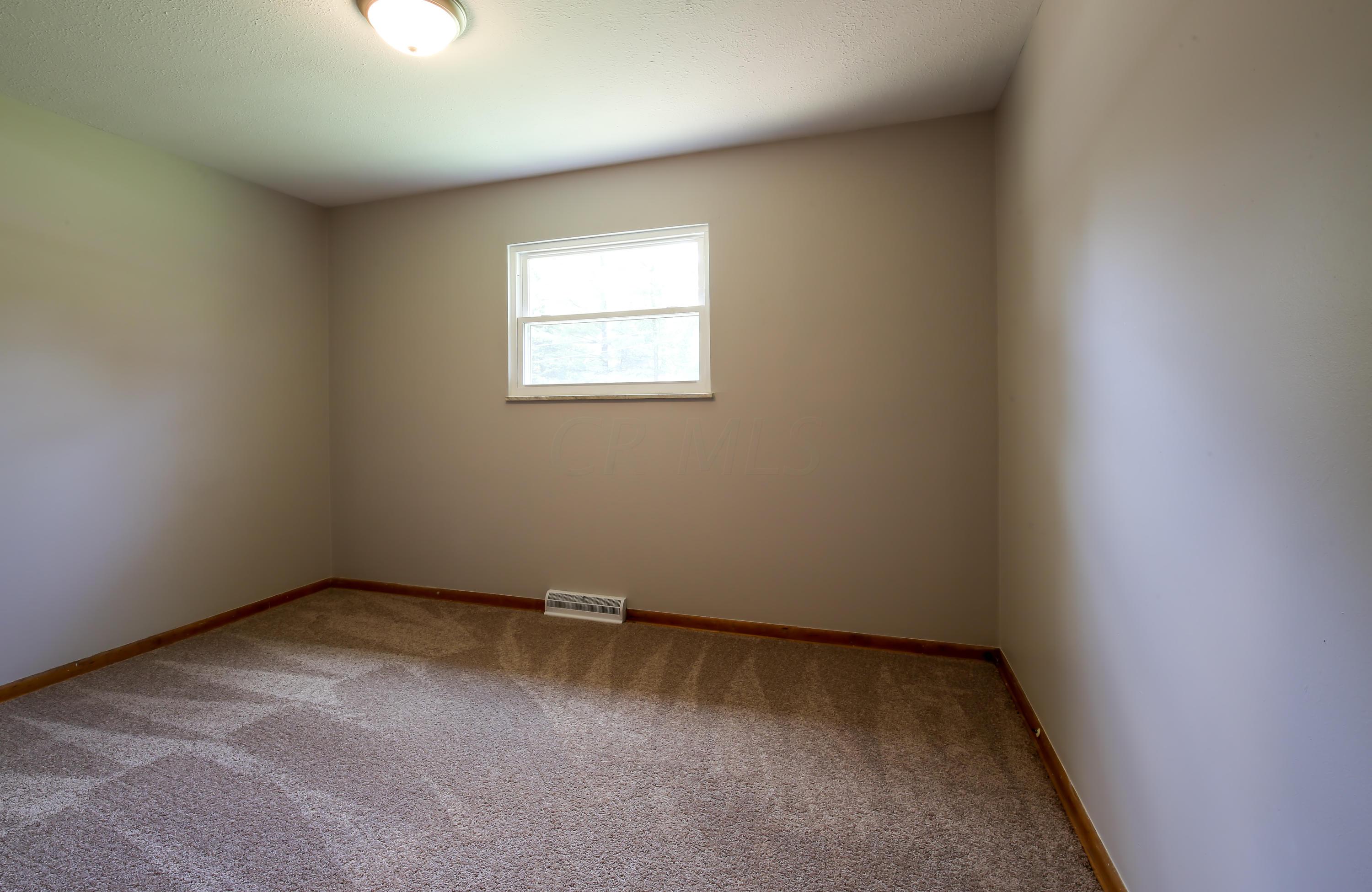 14752 Cleveland Road Southwest Pataskala, OH 43062 - Photo 15 of 29