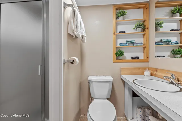 $359,900 | 16862 East Boileaus G Dock, Bayview, ID 83803