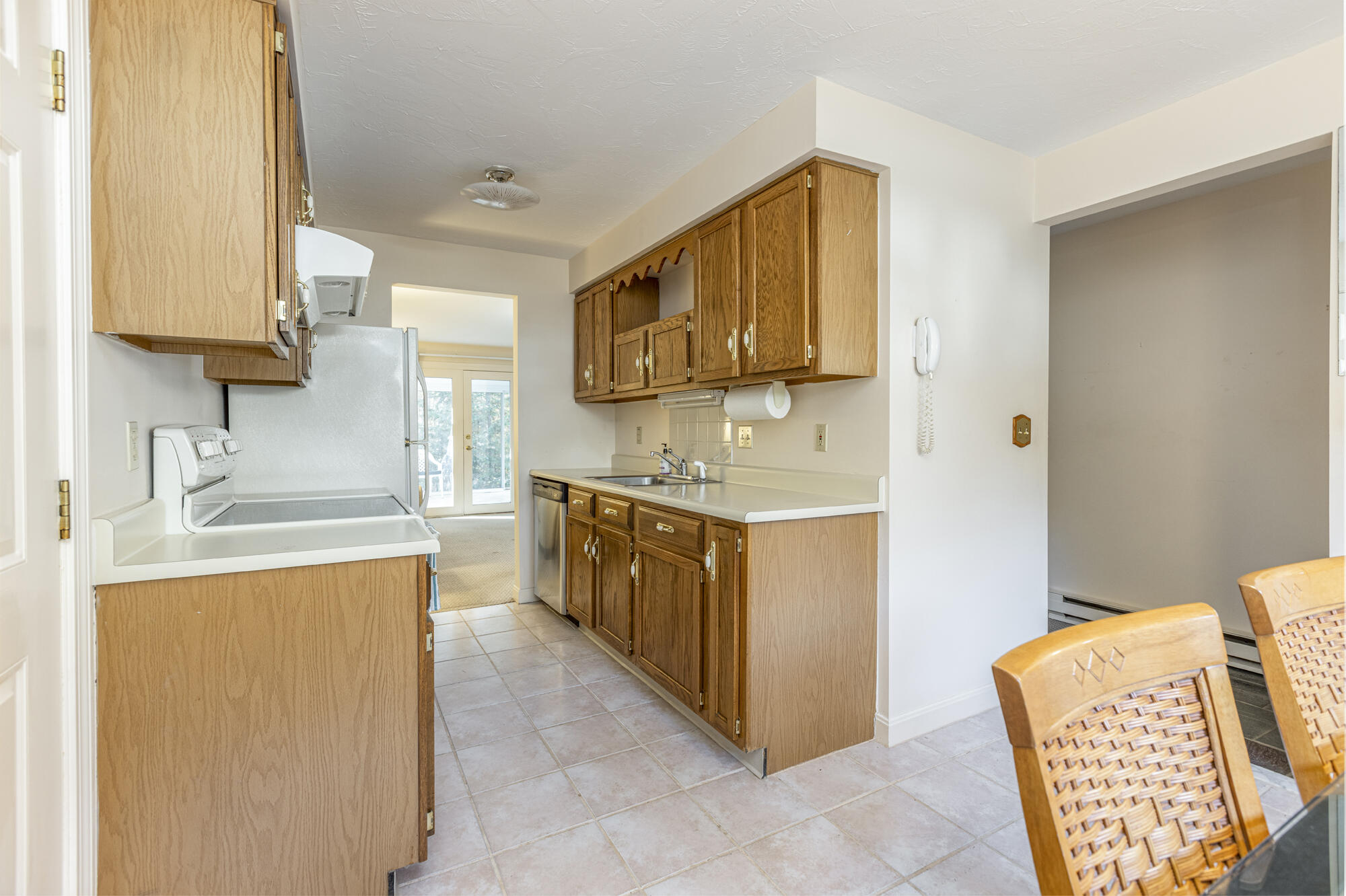 33 Stratton Road, Unit 33 Scarborough, ME 04074 - Photo 5 of 25 33 Stratton Rd._004
