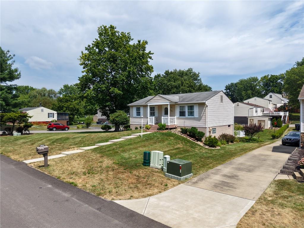 133 Fox Run Road Cranberry Township, PA 16066 - Photo 4 of 45 Gallery Image 4